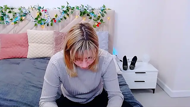 Snapshot of Incredible_Ariela chatting on 22, 3, 2026 Incredible Ariela online show from 22, 3, 2026