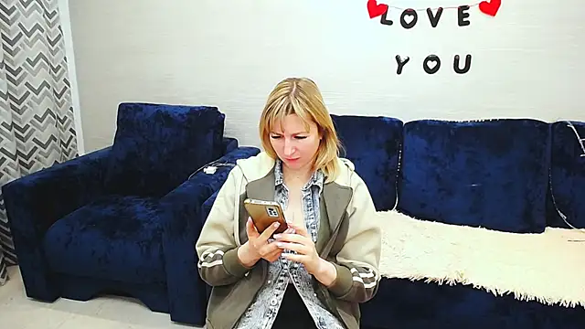 Snapshot of Incredible_Ariela chatting on 25, 3, 2026 Incredible Ariela online show from 25, 3, 2026