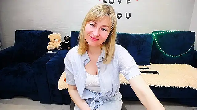 Snapshot of Incredible_Ariela chatting on 4, 4, 2026 Incredible Ariela online show from 4, 4, 2026