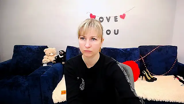 Snapshot of Incredible_Ariela chatting on 7, 4, 2026 Incredible Ariela online show from 7, 4, 2026