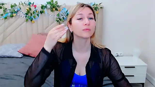 Snapshot of Incredible_Ariela chatting on 10, 4, 2026 Incredible Ariela online show from 10, 4, 2026