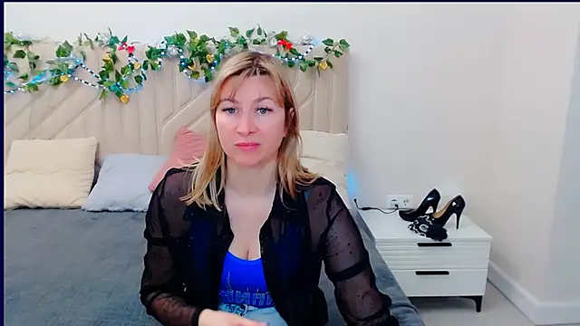 Snapshot of Incredible_Ariela chatting on 16, 4, 2026 Incredible Ariela online show from 16, 4, 2026