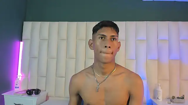 Nick Collins18 online show from 16, 2, 2025