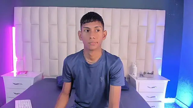 Nick Collins18 online show from 21, 2, 2025