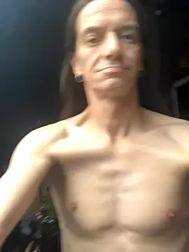 Snapshot of Sunking13cm chatting on 23, 10, 2025 Sunking13cm online show from 23, 10, 2025