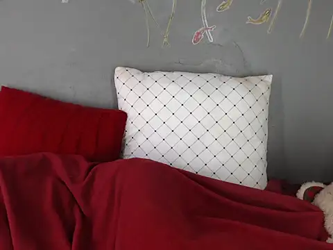 Snapshot of cupidlips chatting on 18, 1, 2025 cupidlips online show from 18, 1, 2025