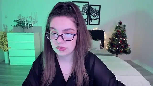 DaniellaLovely online show from 11, 12, 2024