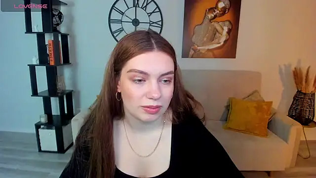 DaniellaLovely online show from 4, 3, 2025