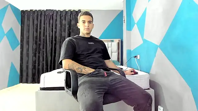 Snapshot of simookeler chatting on 17, 12, 2024 simookeler online show from 17, 12, 2024