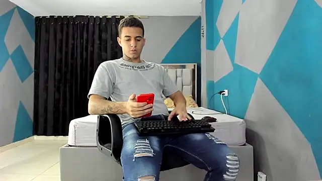 Snapshot of simookeler chatting on 18, 12, 2024 simookeler online show from 18, 12, 2024