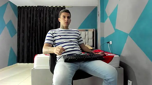Snapshot of simookeler chatting on 3, 1, 2025 simookeler online show from 3, 1, 2025