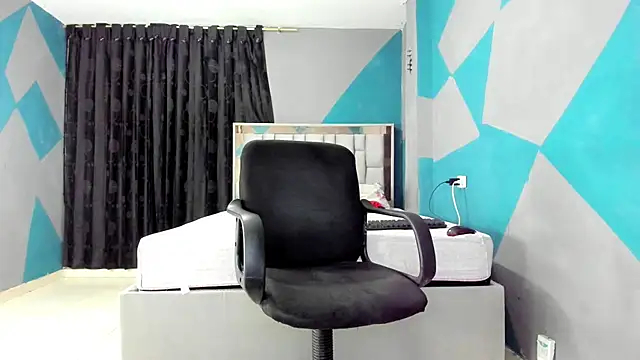 Snapshot of simookeler chatting on 8, 1, 2025 simookeler online show from 8, 1, 2025