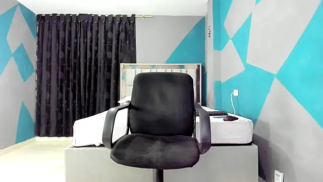 Snapshot of simookeler chatting on 8, 1, 2025 simookeler online show from 8, 1, 2025