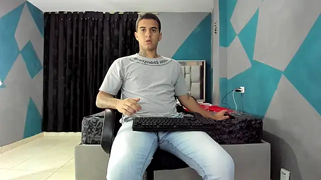 Snapshot of simookeler chatting on 31, 1, 2025 simookeler online show from 31, 1, 2025
