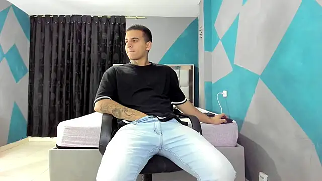 Snapshot of simookeler chatting on 25, 2, 2025 simookeler online show from 25, 2, 2025