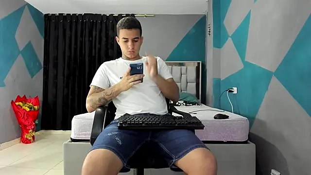 Snapshot of simookeler chatting on 28, 2, 2025 simookeler online show from 28, 2, 2025