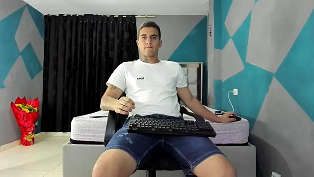 Snapshot of simookeler chatting on 28, 2, 2025 simookeler online show from 28, 2, 2025