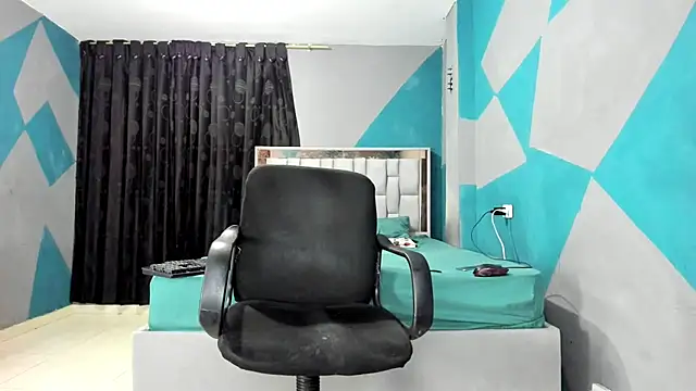 Snapshot of simookeler chatting on 11, 3, 2025 simookeler online show from 11, 3, 2025