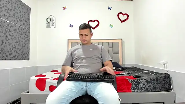 Snapshot of simookeler chatting on 27, 9, 2025 simookeler online show from 27, 9, 2025