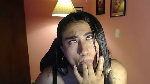 bunnyemilyrose36 online show from 13, 2, 2025