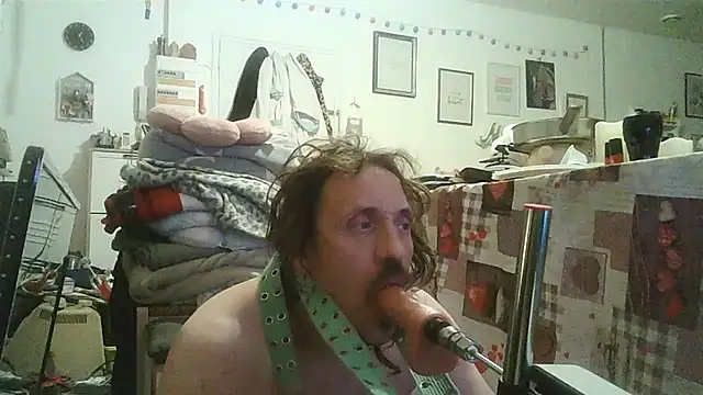 cyril020202 online show from 2, 11, 2025