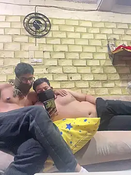 Snapshot of John_desihunk chatting on 4, 2, 2025 John desihunk online show from 4, 2, 2025