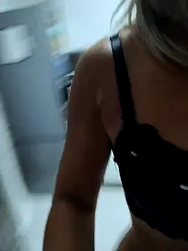 porcedda38 online show from 15, 9, 2025