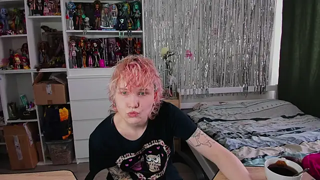 School Love online show from 27, 3, 2026