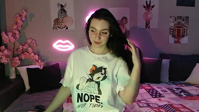 Fluffy Tiffy online show from 6, 2, 2025