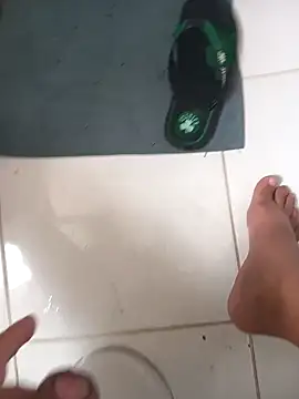 lobomisterioso13 online show from 10, 2, 2025