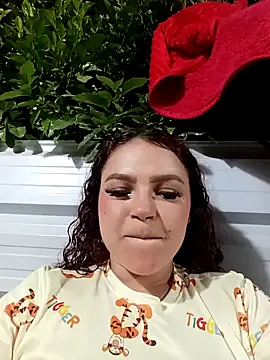 Snapshot of Mommy-Hot chatting on 4, 3, 2026 Mommy-Hot online show from 4, 3, 2026