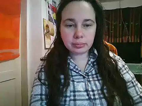 Cora Maro online show from 6, 11, 2025