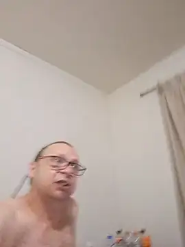 fastesttongue1680 online show from 14, 3, 2025