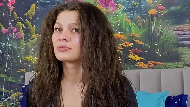 MadameDeFeu online show from 11, 2, 2025