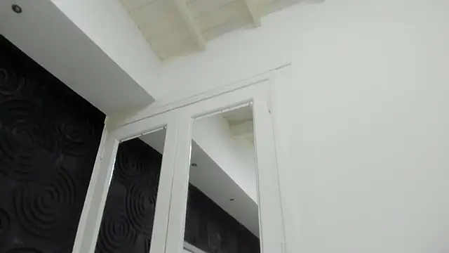 AbigailWilliams  online show from 5, 11, 2025