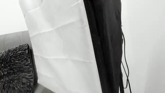 AbigailWilliams  online show from 8, 11, 2025