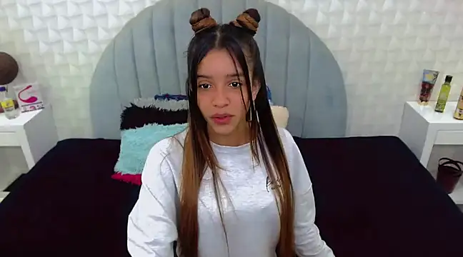 charlotte 0309 online show from 18, 3, 2025