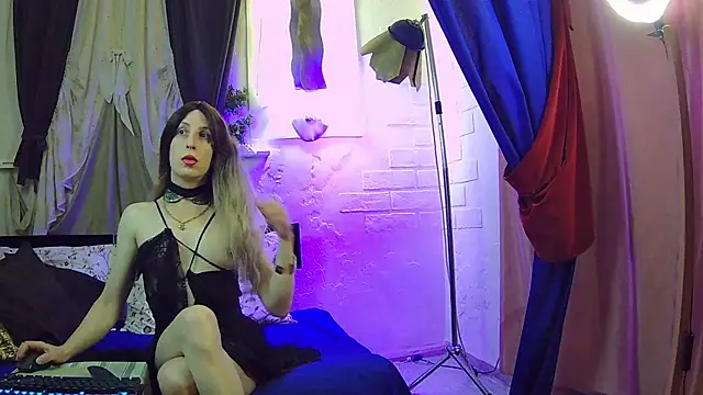 Mary Loon online show from 3, 2, 2025