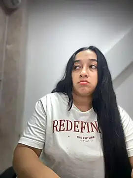 cata megan online show from 25, 11, 2025