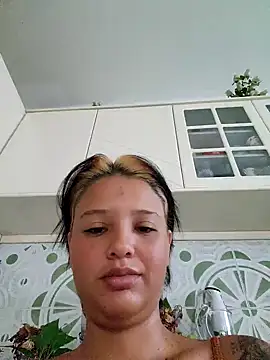 Snapshot of LorenRosse chatting on 7, 10, 2025 LorenRosse online show from 7, 10, 2025