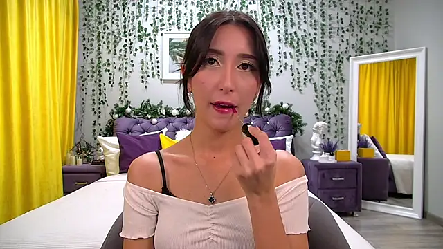 Snapshot of NicoleLimp chatting on 19, 12, 2024 NicoleLimp online show from 19, 12, 2024