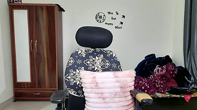 Hoty-Shivangi online show from 28, 2, 2026