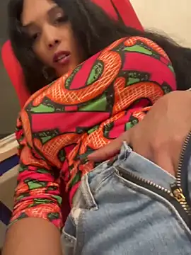 MOMMYJEVAA online show from 25, 11, 2025