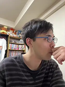 Snapshot of ryusei18570 chatting on 8, 12, 2024 ryusei18570 online show from 8, 12, 2024