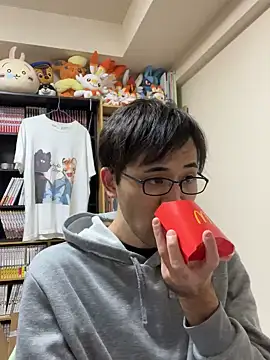 Snapshot of ryusei18570 chatting on 15, 12, 2024 ryusei18570 online show from 15, 12, 2024