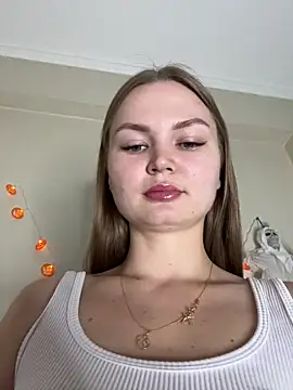 NickiLike online show from 27, 10, 2025