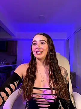 Lanataylor- online show from 14, 9, 2025