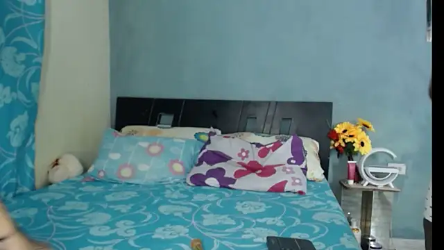 Snapshot of Madison__12 chatting on 21, 2, 2025 Madison 12 online show from 21, 2, 2025