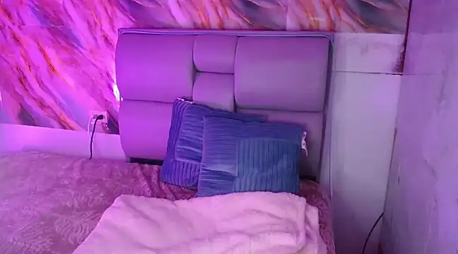 Snapshot of Freyja_01 chatting on 9, 3, 2025 Freyja 01 online show from 9, 3, 2025