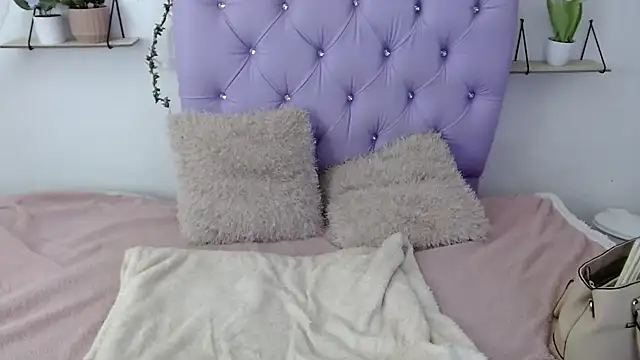 Snapshot of Freyja_01 chatting on 26, 9, 2025 Freyja 01 online show from 26, 9, 2025